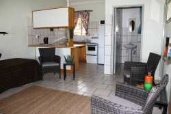 Chalet Roan - open living area with kitchen