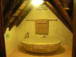 LOFT ROOM EN-SUITE BATHROOM - only bath