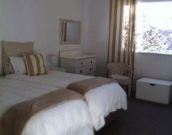 Large Bedroom with single beds