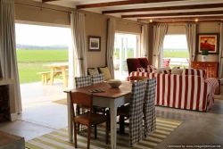 Open-plan kitchen/dining room/lounge 