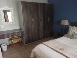 Wardrobe Main Bedroom