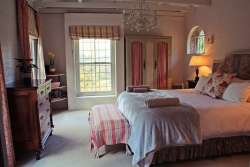 King Bedroom Upstairs