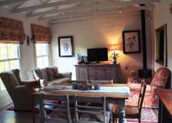 Upstairs Living Area