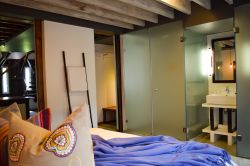 6A Luxury Unit with Self-catering Facilities