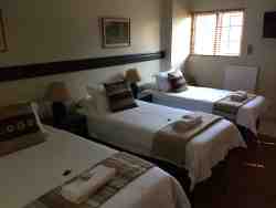 Self catering: 3 single beds