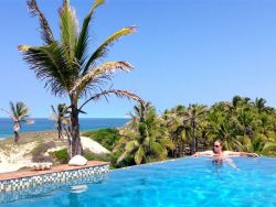 Travessia Beach Lodge Pool