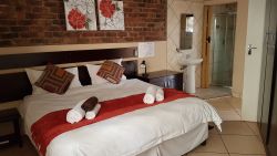 Room 9 Self Catering
