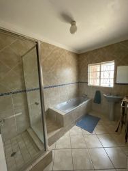 Center House Bathroom