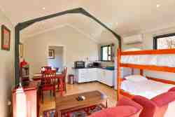 Wilderness Cabin- Lounge & Bunk bed