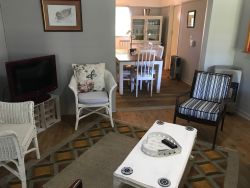 Lounge & Dining room