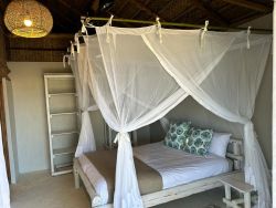 4 Bedroom Holiday Home