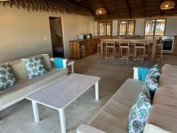 4 Bedroom Holiday Home