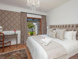 Luxury King Room 2