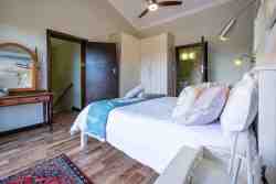 Main bedroom ensuite with lagoon views