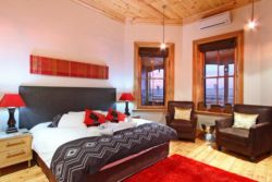 Deluxe king  Room 5
