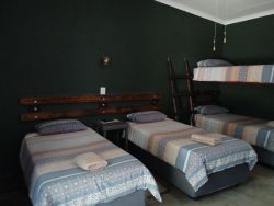 Economy Family Room 6