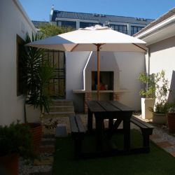 Built-in braai in private courtyard