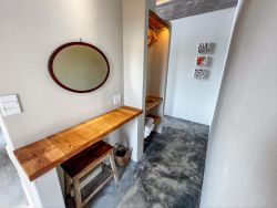 The Hunter unit: dressing table area