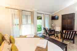 Pine Suite