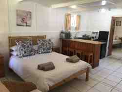 Lounge with Double bed