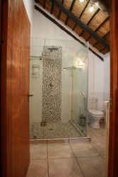 Room 5, Ensuit bathroom