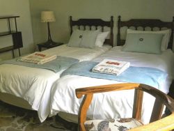 KitKat 2nd bedroom